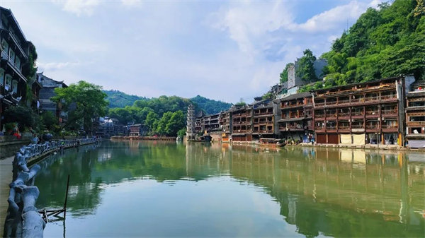 “湘”約鳳凰，相守未來——2022博皓快樂湖南行    -24